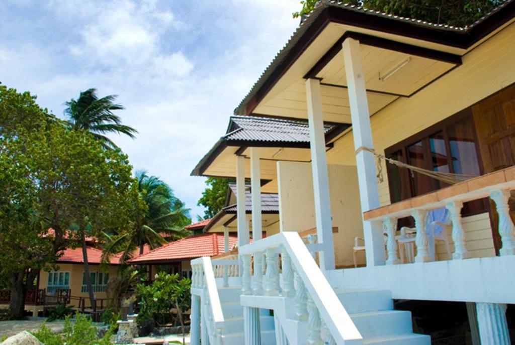 Rin Beach Resort Haad Rin Exterior photo